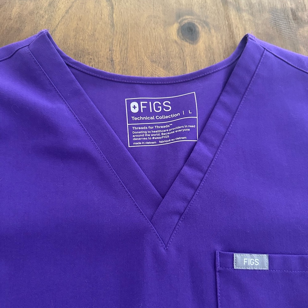Figs Scrub Top - Picture 2 of 2